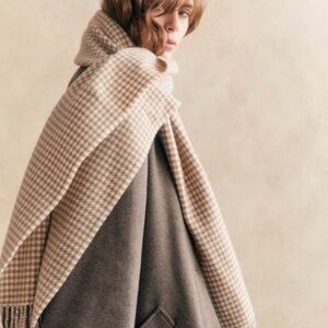 Sézane Seraphine Mocha Houndstooth Scarf